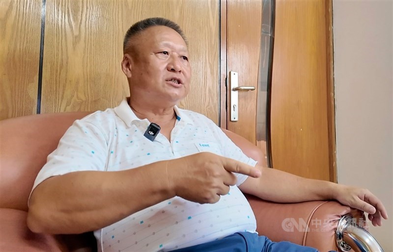 Pengusaha Taiwan di industri tekstil Indonesia, Lai Huan-tse dalam wawancara bersama CNA. (Sumber Foto : CNA, 18 Maret 2025)