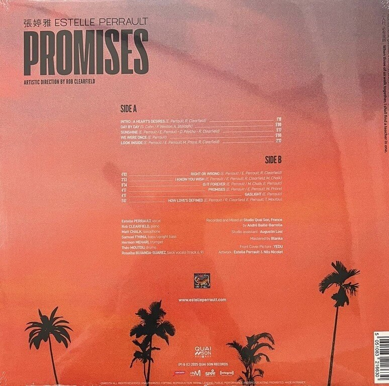 Bagian belakang album ketiga Estelle Perrault. (Sumber Foto : Estelle Perrault)