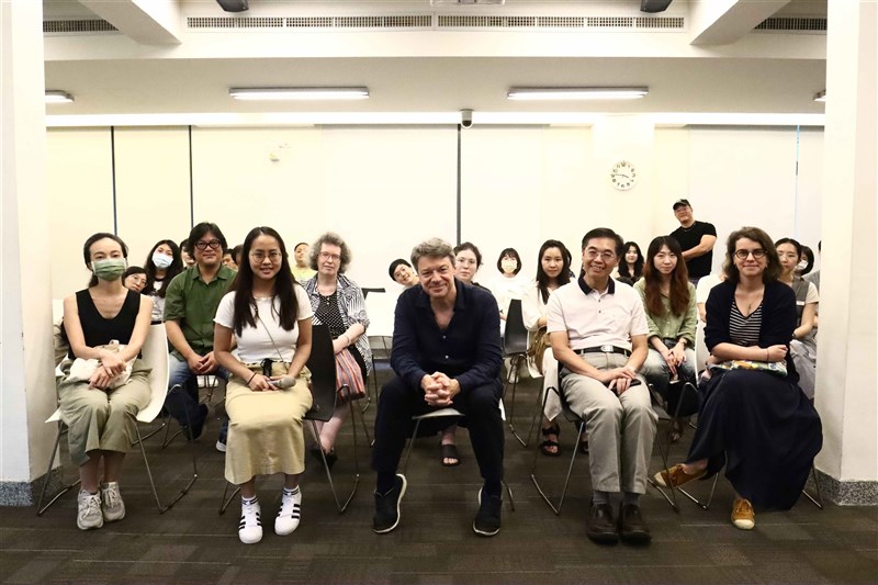 Jurnalis Prancis Frédéric Lemaître. (Sumber Foto : Dokumentasi Museum Hak Asasi Manusia Nasional)