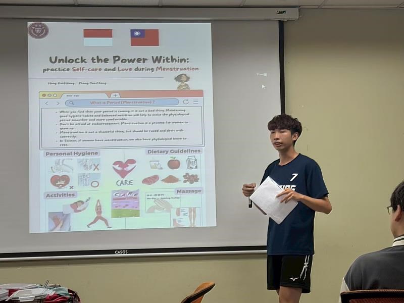 Proyek pembuatan pembalut kain dan edukasi menstruasi CJCU. (Sumber Foto : CJCU)