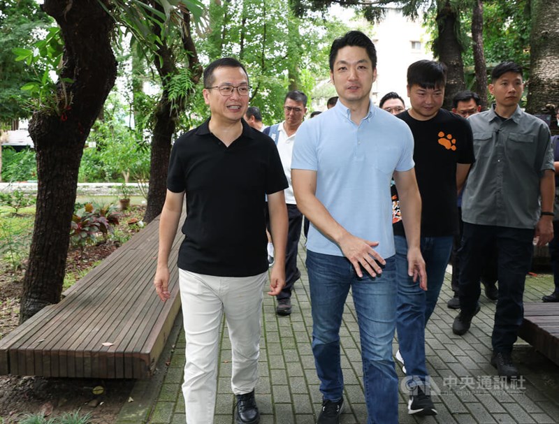 Wali Kota Taipei Chiang Wan-an (depan, kanan). (Sumber Foto : CNA, 26 Juli 2025)