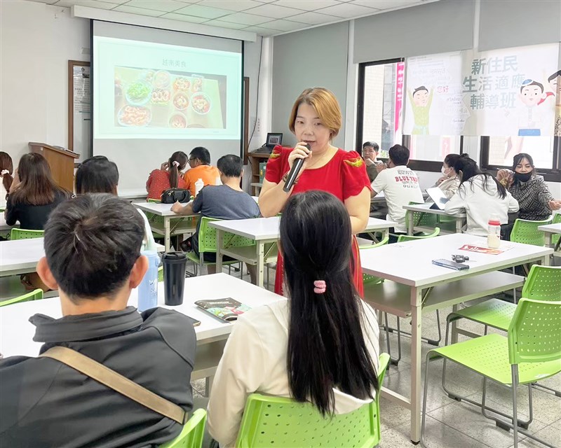 Kegiatan "Kelas Bimbingan Adaptasi Hidup Imigran Baru" 2024. (Sumber Foto : Departemen Pengembangan Perempuan dan Anak Kota Taoyuan)