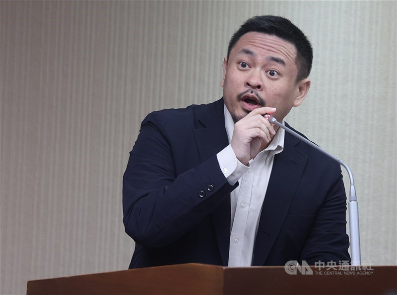 Menteri Ketenagakerjaan Hung Sun-han. (Sumber Foto : CNA, 20 Agustus 2025)