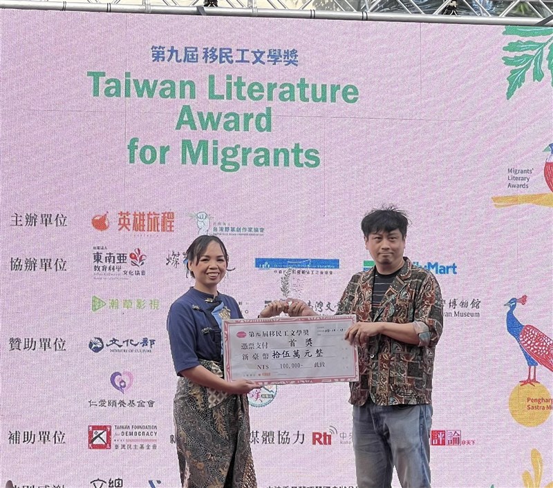 Charis Chen memenangkan lomba TLAM juara umum I pada tahun 2024. (Sumber Foto : Charis Chen)