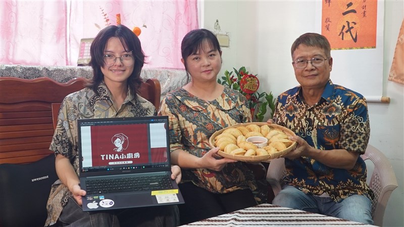 Keluarga Tina. (Sumber Foto : Tina)