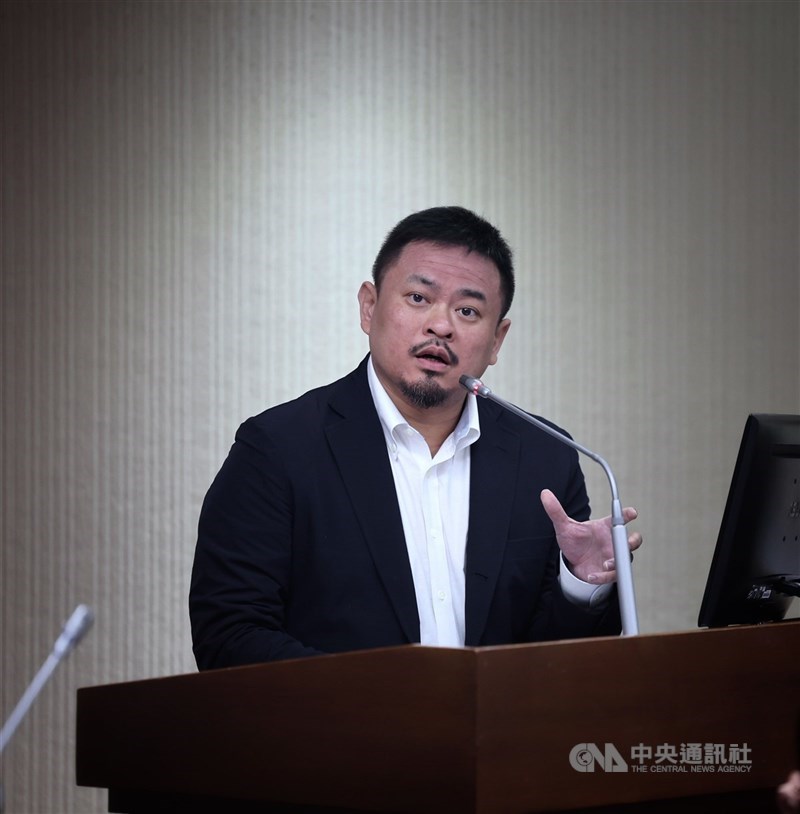 Menteri Ketenagakerjaan Hung Sun-han. (Sumber Foto : CNA, 9 Oktober 2025)