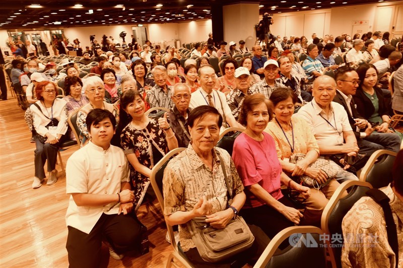 Komunitas Tionghoa Indonesia dalam acara ulang tahun ke-73 Federasi Tionghoa Perantau di Taipei, 12 Oktober 2025. (Sumber Foto : CNA, 12 Oktober 2025)
