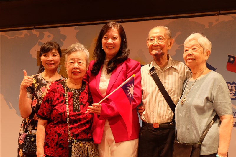 Komunitas Tionghoa Indonesia dalam acara ulang tahun ke-73 Federasi Tionghoa Perantau di Taipei, 12 Oktober 2025. (Sumber Foto : CNA, 12 Oktober 2025)