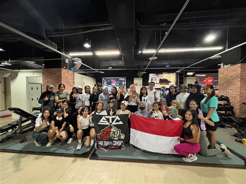 Komunitas gym yang diadakan oleh Sarita dan Yuli. (Sumber Foto : Yuli)