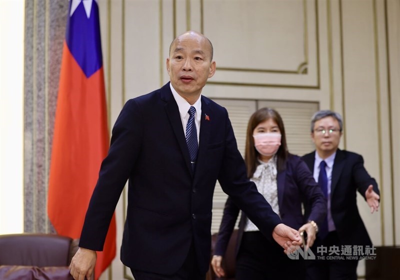 Ketua Parlemen Han Kuo-yu (kiri). (Sumber Foto : CNA, 12 November 2025)