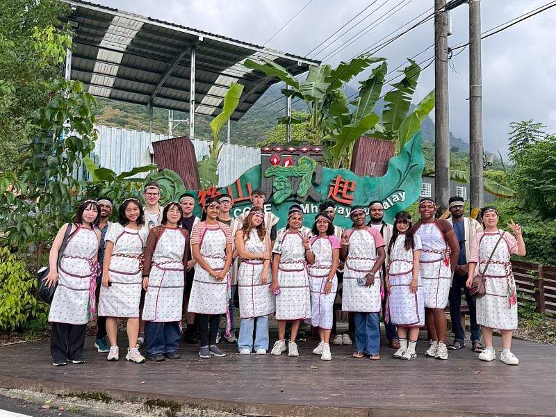 (Sumber Foto : National Dong Hwa University)