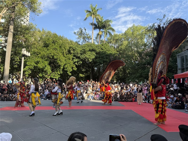 Penampilan Reog Ponorogo memukau penonton. (Sumber Foto : CNA)