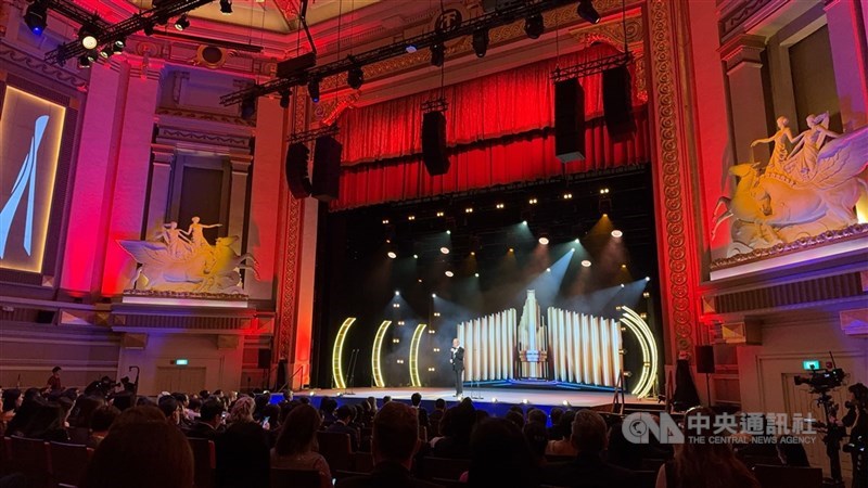 Upacara penghargaan Asia Academy Creative Awards 2025 di Capitol Theatre, Singapura, Kamis. (Sumber Foto : CNA, 4 Desember 2025)