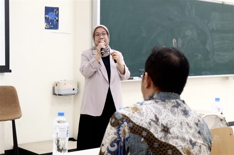 Ismah Rustam, pakar hubungan internasional dari Universitas Mataram, Indonesia. (Sumber Foto : Dokumentasi CNA)