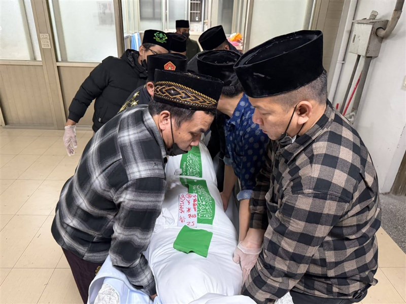 KDEI Taipei Fasilitasi Pemulasaraan Jenazah PMI. (Sumber Foto : KDEI Taipei)