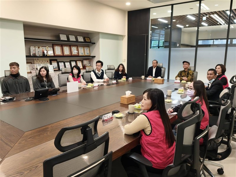 Pihak REPON menyampaikan bahwa kebutuhan pekerja dari Indonesia ke depan diproyeksikan terus meningkat. (Sumber Foto : KDEI Taipei).