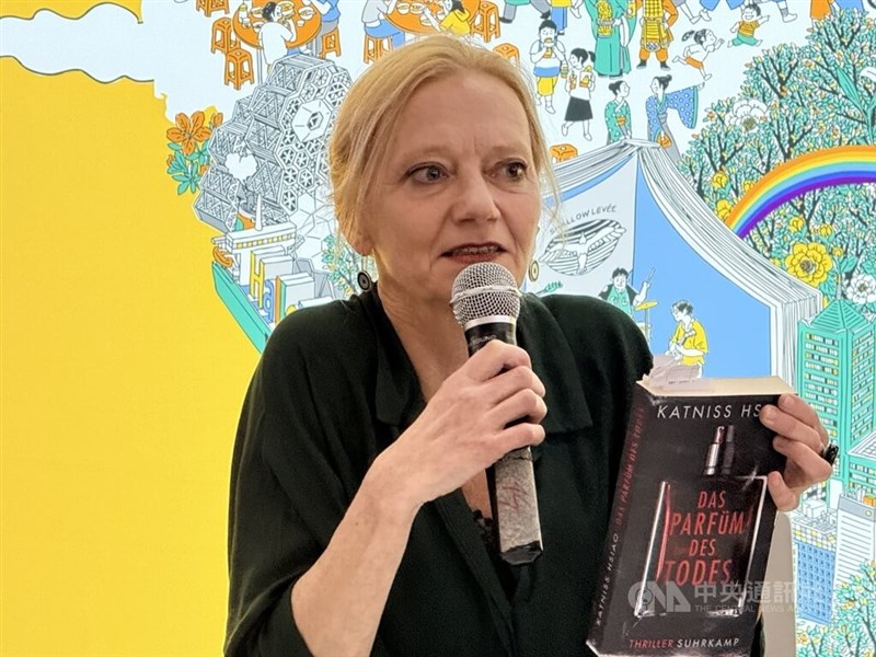 Penerjemah bahasa Jerman Karin Betz. (Sumber Foto : Dokumentasi CNA)