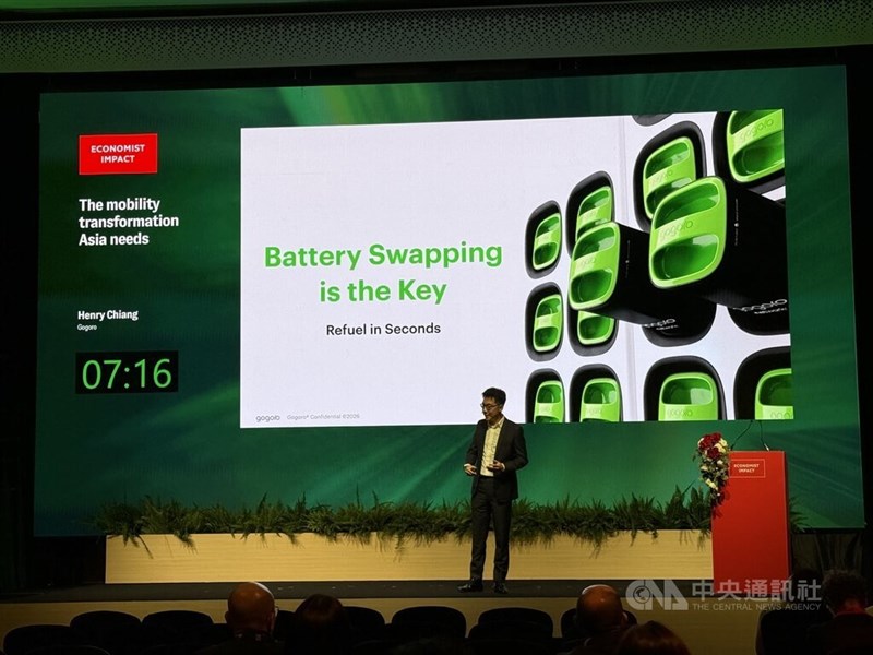 CEO Gogoro, Henry Chiang, berbicara dalam sebuah forum di Sustainability Week Asia di Bangkok, Thailand, 26 Maret 2026. (Sumber Foto : Dokumentasi CNA) 