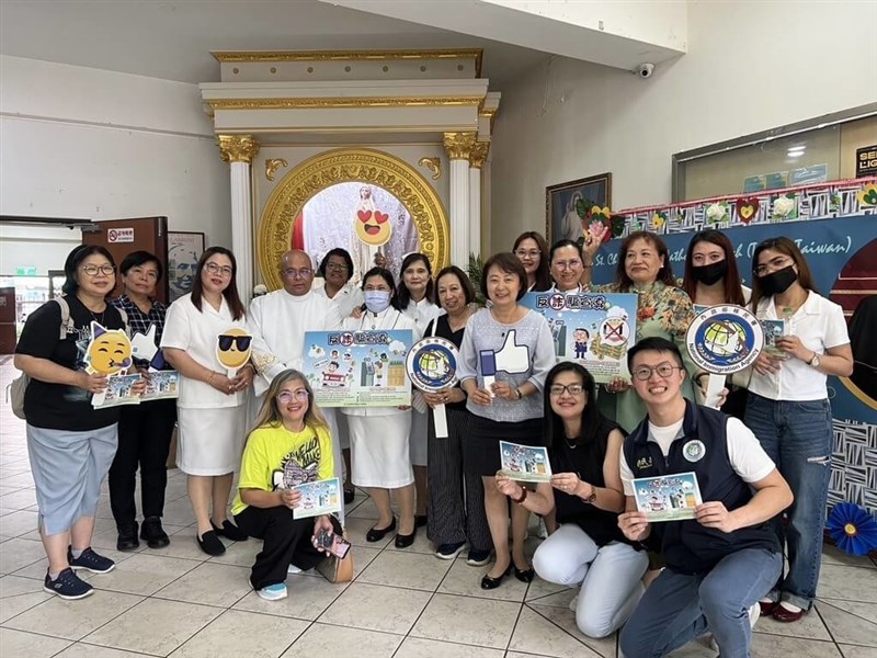 NIA dan gereja Katolik di Taipei gelar sosialisasi pencegahan penipuan bagi pekerja migran baru-baru ini. (Sumber Foto : NIA)