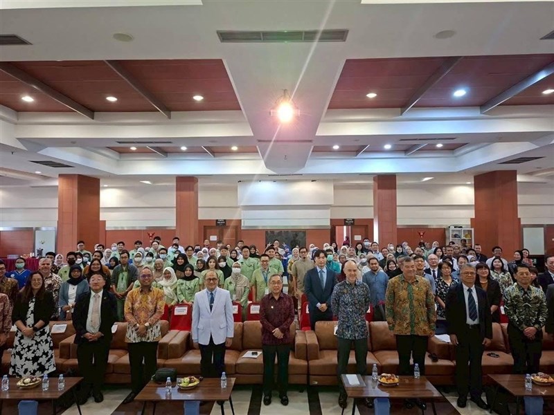 Seminar medis internasional yang digelar TETO Surabaya hari Selasa. (Sumber Foto : TETO Surabaya)
