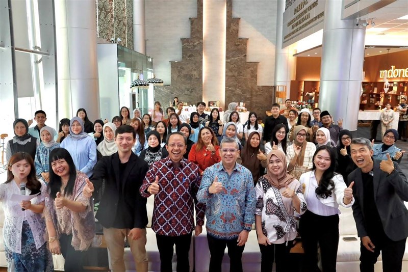 Indonesian Diaspora Network (IDN) Taiwan mengadakan kegiatan ”Speak with Impact: Dari Gemetar Jadi Bersinar”pada Minggu (7/6) bertempat di KDEI Taipei. (Sumber Foto : KDEI Taipei)