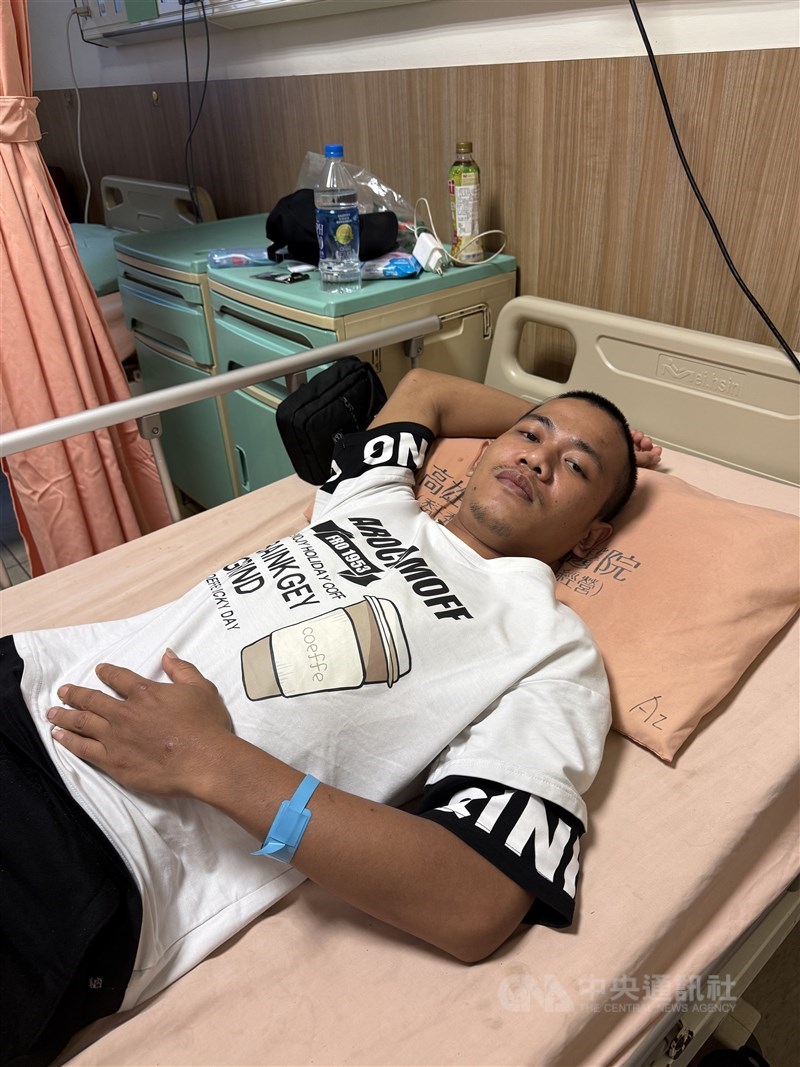 Royhan, korban kecelakaan lalu lintas di Kaohsiung yang ditabrak oleh pengemudi narkoba, kini telah sehat kembali. (Sumber Foto : CNA, 9 Juni 2026) 