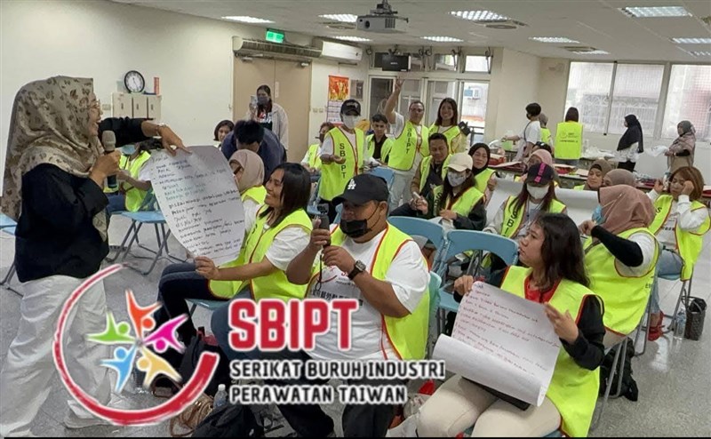 Fajar juga meluangkan waktu bersama para peserta untuk mengadakan diskusi bersama. (Sumber Foto : SBIPT)