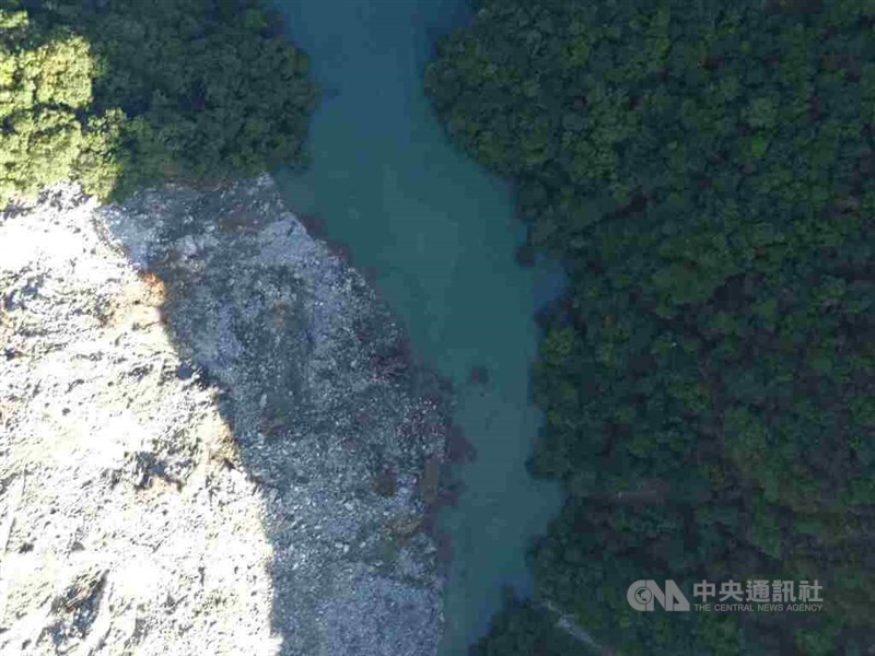 Sebuah danau penghalang di hulu Sungai Wanli di Kabupaten Hualien. (Sumber Foto : Direktorat Jenderal Kehutanan dan Konservasi Alam)