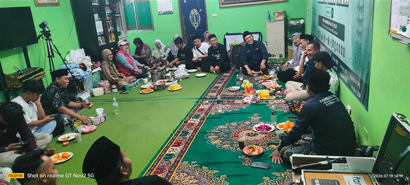 Sekitar 50 peserta menghadiri dialog terbuka dengan Sarbumusi di PCINU Taipei. (Sumber Foto : Sarbumusi Taiwan).