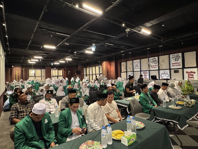 Kegiatan pelantikan Fatayat NU diikuti oleh 100 orang. (Sumber Foto : KDEI Taipei).