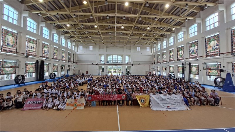 (Sumber Foto : Situs web resmi SMA Katolik St. Louis 1)
