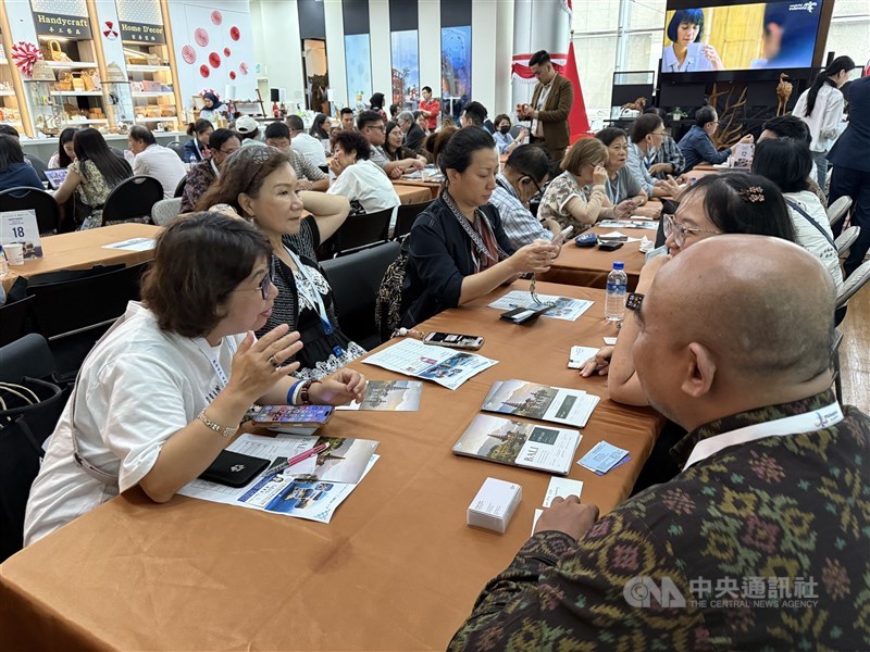 Kegiatan tersebut dihadiri oleh sekitar 59 buyer dari agensi tour and travel Taiwan, serta 23 seller atau dari agensi tour and travel Indonesia, dengan total tamu undangan mencapai 100 orang. (Sumber Foto : CNA, 2 Sep).