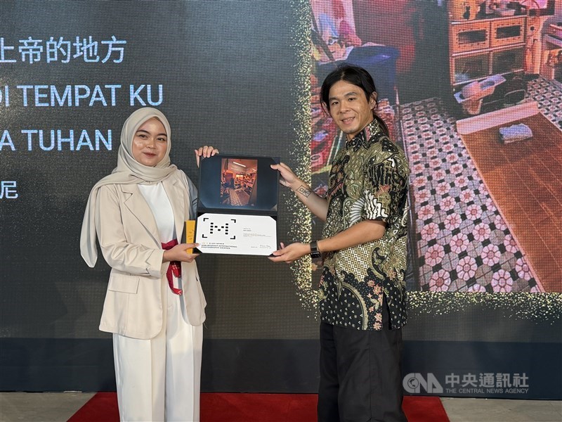 Siti Aisah, pemenang favorit dengan tema foto "Dapur Menjadi Tempatku Pulang Kepada Tuhan". (Sumber Foto : CNA, 20 September 2026)