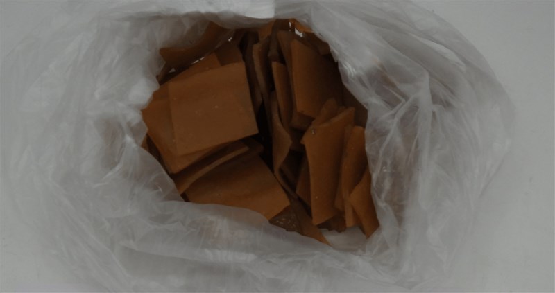 "木薯餅(RAMBAK TAHU KOTAK)" dari CV. JNF di Indonesia. (Sumber Foto : Direktorat Jenderal Pengawas Obat dan Makanan Taiwan)