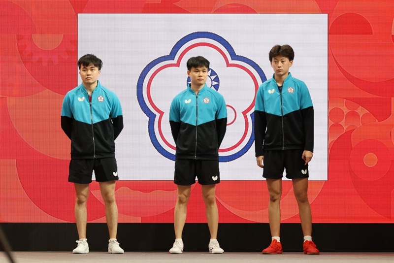 Petenis meja putra Taiwan, dari kiri: Lin Yun-ju, Feng Yi-hsin, dan Kuo Guan-hong. (Sumber Foto: Komite Olimpiade Chinese Taipei)