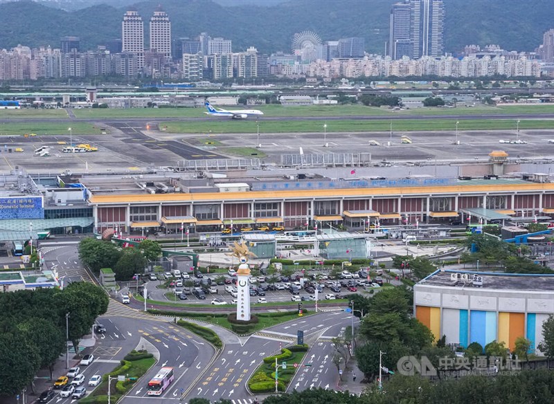 Bandara Songshan. (Sumber Foto : CNA, 8 Oktober 2026)