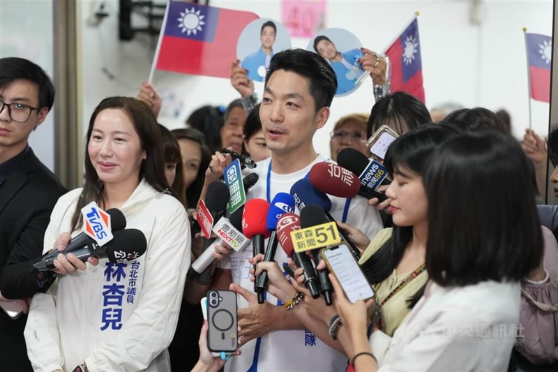 Wali Kota Taipei Chiang Wan-an (tengah). (Sumber Foto : CNA, 18 Oktober 2026)