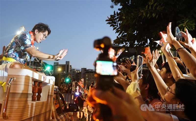 Calon Wali Kota Taipei Puma Shen (kiri). (Sumber Foto : CNA, 18 Oktober 2026)