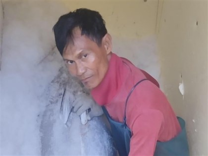 Abdul Munari: Pekerja migran teladan yang tak bisa bertemu Presiden Lai karena berlayar