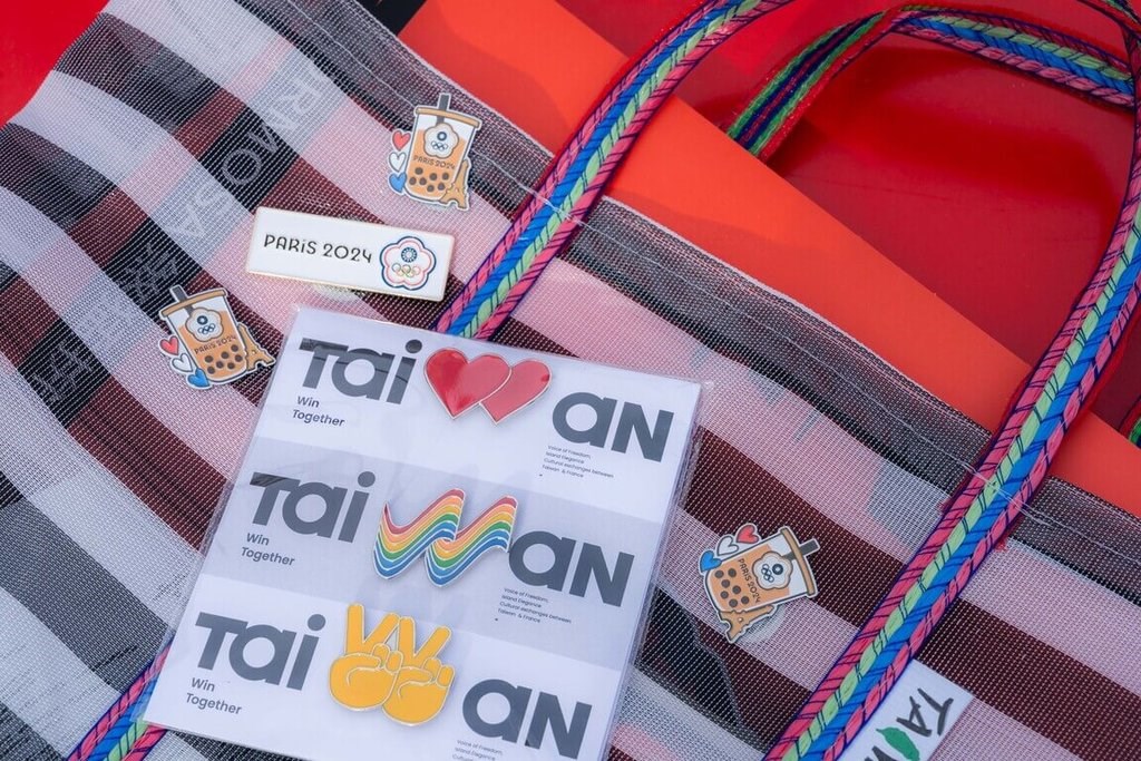 パリ　オリンピック　台湾　タピオカ　ピンバッジ 1024x683_475417956980.jpg