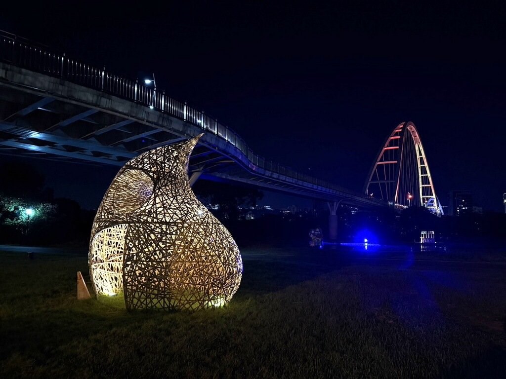 新北市の人工湿地でアートフェスティバル始まる 国内外のアーティスト
