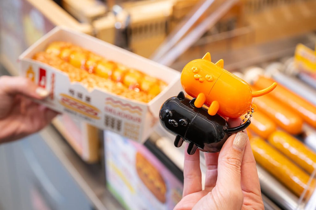 台湾の各コンビニ、「ネコノミクス」に照準 ホットドッグならぬ