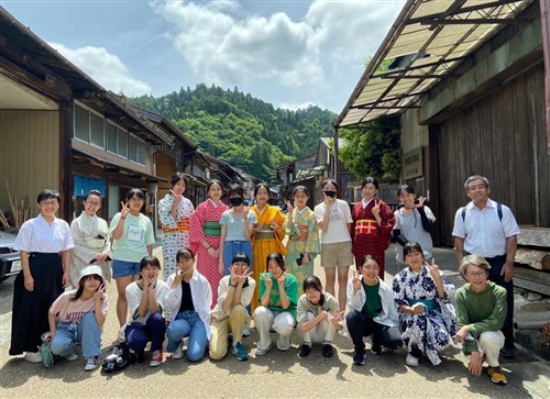 台湾・嘉義の中学生、岐阜県の中学校訪問  綱引きなどで交流深める