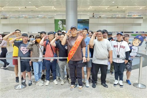 Rソックス張育成が帰国  MLB残留目指すもアジア各地のプロリーグ移籍にも意欲／台湾