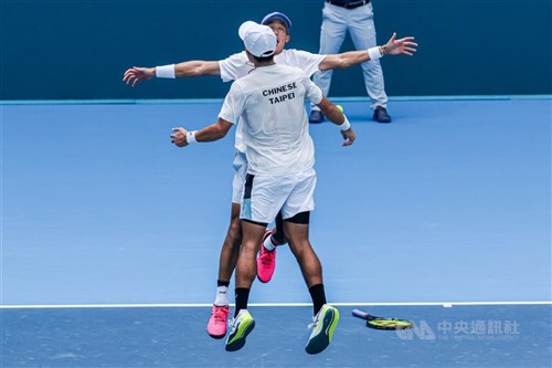 台湾の許育修、荘吉生組が金  テニス男子ダブルス  アジア大会