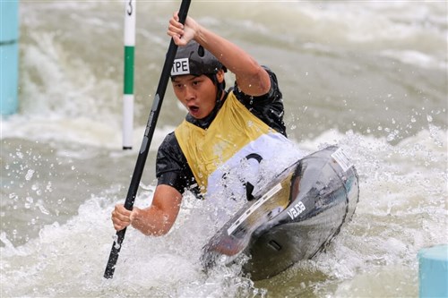 台湾の張筑涵が金  スラローム女子カヤックシングル
