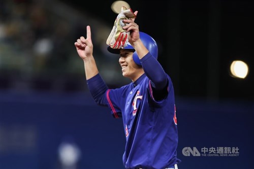台湾、中国破り決勝へ  野球