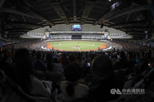 野球アジア選手権開幕戦  約4千席を追加販売＝台北ドーム初の国際試合／台湾