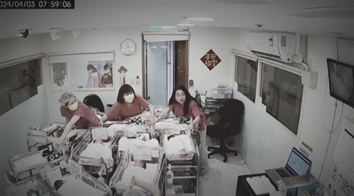 強い揺れの中、看護師が必死に新生児守る ネット動画に賞賛相次ぐ／台湾