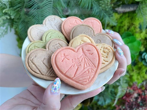 【台湾あれこれ】「愛してる」の日に入籍のカップルにハートのクッキーをプレゼント　高雄市